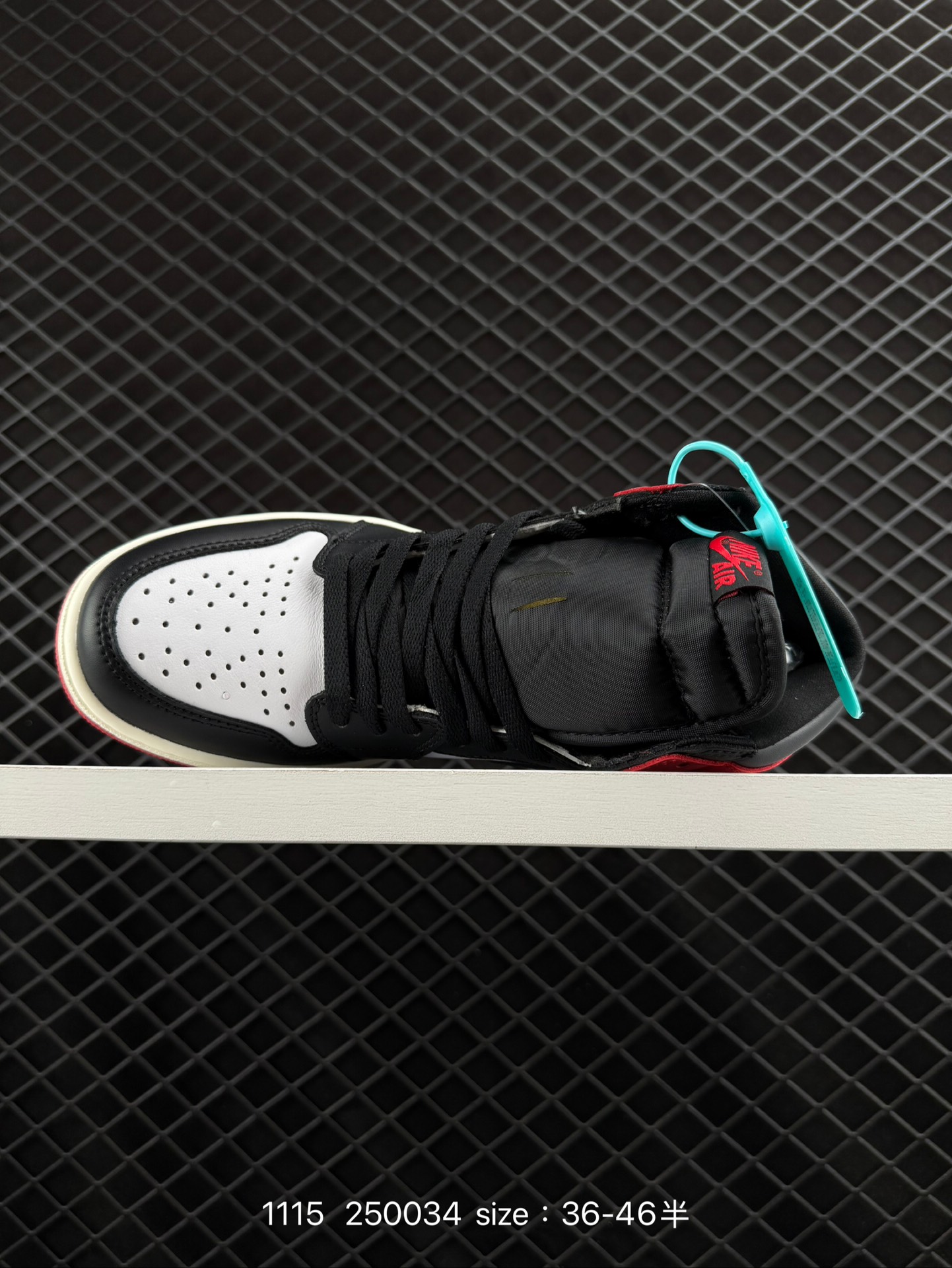 Nike AIR JORDAN 1 RETRO HIGH